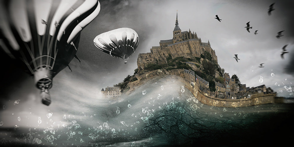 Tableau de l'abbaye du Mont Saint-Michel le mascaret et les ballons dirigeables une nuit d'orage
